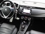 Alfa Romeo Giulietta Panoramadak | Lederen Bekleding | Parkeersensoren | Afneembare Trekhaak | Cruise Control | 18" Lichtmetalen Velgen