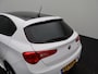 Alfa Romeo Giulietta Panoramadak | Lederen Bekleding | Parkeersensoren | Afneembare Trekhaak | Cruise Control | 18" Lichtmetalen Velgen