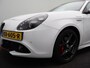 Alfa Romeo Giulietta Panoramadak | Lederen Bekleding | Parkeersensoren | Afneembare Trekhaak | Cruise Control | 18" Lichtmetalen Velgen