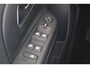 Opel Corsa 1.2 Elegance | Trekhaak | Camera | Stoel- & stuurverwarming | Climate control |