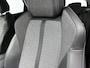Peugeot 3008 1.2 Crossway 130pk | Trekhaak | Elektrische Klep | Navigatie | Camera Voor + Achter | Dodehoekdetectie | 18"LMV | Stoelverwarming | Apple Carplay/Android Auto |