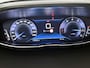 Peugeot 3008 1.2 Crossway 130pk | Trekhaak | Elektrische Klep | Navigatie | Camera Voor + Achter | Dodehoekdetectie | 18"LMV | Stoelverwarming | Apple Carplay/Android Auto |