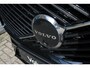 Volvo XC60 2.0 T6 Plug-in hybrid AWD Ultra Dark | Head-up Display | Blind Spot | 360 Graden Camera | Android Auto/Apple CarPlay | Verwarmbaar Stuurwiel | Verwarmbare Voorstoelen en Achterbank | Adaptieve Cruise controle | Elektrische Verstelbare Voorstoelen met Memory | Panoramadak | Trekhaak | Harman Kardon |