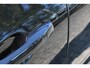 Volvo XC60 2.0 T6 Plug-in hybrid AWD Ultra Dark | Head-up Display | Blind Spot | 360 Graden Camera | Android Auto/Apple CarPlay | Verwarmbaar Stuurwiel | Verwarmbare Voorstoelen en Achterbank | Adaptieve Cruise controle | Elektrische Verstelbare Voorstoelen met Memory | Panoramadak | Trekhaak | Harman Kardon |