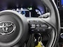 Toyota Yaris Cross 1.5 Hybrid First Edition | Parkeersensoren V + A | Camera | Climate control | Stoelverwarming |