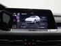 Volkswagen Golf 1.5 eTSI Aut. R-Line | Panoramadak | IQ Light | BlackStyle | Winterpakket | HeadUp Display | 18" Velgen |