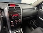 Suzuki Grand Vitara 2.0-16V Exclusive / IJSKOUDE AIRCO / DEALER ONDERHOUDEN / RIJDT SCHAKELT GOED