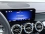 Mercedes-Benz EQB 250+ AMG Line 7-persoons 71 kWh Accu | Panorama - Schuifdak | Head-Up Display | Burmester Surround System | Distronic Cruise Control & Stuur Assistent | Sfeerverlichting | Memory Seats