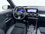 Mercedes-Benz EQB 250+ AMG Line 7-persoons 71 kWh Accu | Panorama - Schuifdak | Head-Up Display | Burmester Surround System | Distronic Cruise Control & Stuur Assistent | Sfeerverlichting | Memory Seats
