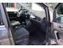 Volkswagen Touran 1.4 TSI Highline Edition R 7p 110KW/150PK DSG, NL auto 1e eigenaar dealeronderhouden, 7P trekhaak, ergo stoel, LED koplampen, elektrische achterklep, keyless entry, stoelverwarming, carplay, ACC, alcantara bekleding, privacy glas, sebring R Line velgen.