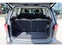 Volkswagen Touran 1.4 TSI Highline Edition R 7p 110KW/150PK DSG, NL auto 1e eigenaar dealeronderhouden, 7P trekhaak, ergo stoel, LED koplampen, elektrische achterklep, keyless entry, stoelverwarming, carplay, ACC, alcantara bekleding, privacy glas, sebring R Line velgen.