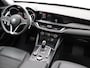 Alfa Romeo Stelvio 2.0 T AWD B-Tech 280 Pk | Panoramisch schuifdak | Elek. stoelen | Stoel en stuurverwarming | Adaptive Cruise Control | Dodehoekdetectie | Elek. achterklep