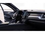 Volvo XC60 2.0 T8 Plug-in hybrid AWD Ultra Dark Exec. Ed. | Luchtvering | 22 Inch | Bowers & Wilkins Audio | Stoelverwarming + Ventilatie + Massage | Head Up | 360 Camera | Getint Glas | Schuif -/ Kanteldak |