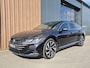 Volkswagen Arteon Shooting Brake 1.4 TSI eHybrid R-Line Business+ | Schaalstoelen | HUD | Trekhaak