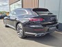 Volkswagen Arteon Shooting Brake 1.4 TSI eHybrid R-Line Business+ | Schaalstoelen | HUD | Trekhaak