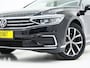 Volkswagen Passat Variant 1.4 TSI PHEV GTE | Panoramadak | Massage | Camera | Virtual | Sfeerlicht | Adaptive Cruise | Carplay