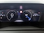 Peugeot 2008 SUV Allure 100pk | Navigatie via draadloze Apple Carplay / Android Auto | Climate Control | Cruise Control | Parkeersensoren v+a | Keyless | Armsteun | Digitaal instrumentenpaneel | DAB+ radio | Led koplampen | Donker getint glas | Trekhaak | 17" lichtmetalen velgen |