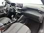 Peugeot 2008 SUV Allure 100pk | Navigatie via draadloze Apple Carplay / Android Auto | Climate Control | Cruise Control | Parkeersensoren v+a | Keyless | Armsteun | Digitaal instrumentenpaneel | DAB+ radio | Led koplampen | Donker getint glas | Trekhaak | 17" lichtmetalen velgen |