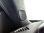Peugeot 2008 SUV Allure 100pk | Navigatie via draadloze Apple Carplay / Android Auto | Climate Control | Cruise Control | Parkeersensoren v+a | Keyless | Armsteun | Digitaal instrumentenpaneel | DAB+ radio | Led koplampen | Donker getint glas | Trekhaak | 17" lichtmetalen velgen |