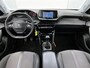 Peugeot 2008 SUV Allure 100pk | Navigatie | Achteruitrijcamera | Climate Control | Cruise Control | Led koplampen | Parkeersensoren | Armsteun | Apple Carplay / Android Auto | Bluetooth | DAB+ radio | Donker getint glas | Dealeronderhouden | 17" lichtmetalen velgen |