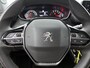 Peugeot 2008 SUV Allure 100pk | Navigatie | Achteruitrijcamera | Climate Control | Cruise Control | Led koplampen | Parkeersensoren | Armsteun | Apple Carplay / Android Auto | Bluetooth | DAB+ radio | Donker getint glas | Dealeronderhouden | 17" lichtmetalen velgen |