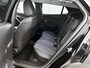 Peugeot 2008 SUV Allure 100pk | Navigatie | Achteruitrijcamera | Climate Control | Cruise Control | Led koplampen | Parkeersensoren | Armsteun | Apple Carplay / Android Auto | Bluetooth | DAB+ radio | Donker getint glas | Dealeronderhouden | 17" lichtmetalen velgen |