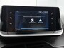 Peugeot 2008 SUV Allure 100pk | Navigatie | Achteruitrijcamera | Climate Control | Cruise Control | Led koplampen | Parkeersensoren | Armsteun | Apple Carplay / Android Auto | Bluetooth | DAB+ radio | Donker getint glas | Dealeronderhouden | 17" lichtmetalen velgen |