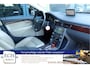 Volvo V70 2.5T 200 pk Aut. Leer, Trekhaak, 17 inch, Navi