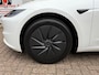 Tesla Model 3 60 KWH Standard achterwielaandrijving/ LFP accu/ Stoelverwarming/ Warmtepomp/ Camera voor/ Knipperlicht hendel/ Nieuwe auto