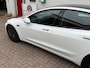 Tesla Model 3 60 KWH Standard achterwielaandrijving/ LFP accu/ Stoelverwarming/ Warmtepomp/ Camera voor/ Knipperlicht hendel/ Nieuwe auto