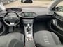 Peugeot 308 1.6 THP Première | Helder Panoramisch dak | Trekhaak | Navigatie | Adaptive cruise control | Climate control | Keyless Entry- & Start | Parkeersensoren |