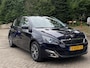 Peugeot 308 1.6 THP Première | Helder Panoramisch dak | Trekhaak | Navigatie | Adaptive cruise control | Climate control | Keyless Entry- & Start | Parkeersensoren |