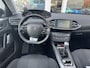 Peugeot 308 1.6 THP Première | Distributie vervangen | Helder Panoramisch dak | Trekhaak | Navigatie | Adaptive cruise control | Climate control | Keyless Entry- & Start | Parkeersensoren |