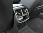Skoda Octavia Combi 1.0 e-TSI Ambition Automaat | Stoelverwarming | 17 inch lichtmetalen velgen | Metallic lak | Climate & cruise control | LED koplampen | Apple CarPlay/Android Auto | Parkeersensoren achter
