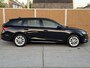 Skoda Octavia Combi 1.0 e-TSI Ambition Automaat | Stoelverwarming | 17 inch lichtmetalen velgen | Metallic lak | Climate & cruise control | LED koplampen | Apple CarPlay/Android Auto | Parkeersensoren achter
