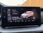 Skoda Octavia Combi 1.0 e-TSI Ambition Automaat | Stoelverwarming | 17 inch lichtmetalen velgen | Metallic lak | Climate & cruise control | LED koplampen | Apple CarPlay/Android Auto | Parkeersensoren achter