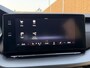 Skoda Octavia Combi 1.0 e-TSI Ambition Automaat | Stoelverwarming | 17 inch lichtmetalen velgen | Metallic lak | Climate & cruise control | LED koplampen | Apple CarPlay/Android Auto | Parkeersensoren achter