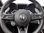 Alfa Romeo Giulia 2.0T Sprint | AUTOMAAT | ACHTERUITRIJCAMERA | APPLE CARPLAY - ANDROID AUTO | HALF LEDER | PARKEERSENSOREN | DAB RADIO | ADAPTIVE CRUISE CONTROL | BI XENON |