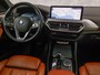 BMW X3 xDrive30e Sport 293Pk Automaat (APPLE CARPLAY, GROOT NAVI, MEMORY SEATS, LASER KOPLAMPEN, BRUIN LEDER,  STOELVERWARMING, SFEERVERLICHTING, ZWART HEMEL, ELEK ACHTERKLEP, NIEUWSTAAT)