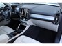 Volvo XC40 T2 130PK Automaat Business Pro | Org. NL | Camera | Schuif/kanteldak | PDC Achter | Climate Control | Leder | 18" LMV |