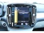 Volvo XC40 T2 130PK Automaat Business Pro | Org. NL | Camera | Schuif/kanteldak | PDC Achter | Climate Control | Leder | 18" LMV |
