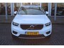 Volvo XC40 T2 130PK Automaat Business Pro | Org. NL | Camera | Schuif/kanteldak | PDC Achter | Climate Control | Leder | 18" LMV |