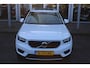 Volvo XC40 T2 130PK Automaat Business Pro | Org. NL | Camera | Schuif/kanteldak | PDC Achter | Climate Control | Leder | 18" LMV |