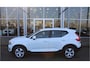 Volvo XC40 T2 130PK Automaat Business Pro | Org. NL | Camera | Schuif/kanteldak | PDC Achter | Climate Control | Leder | 18" LMV |