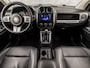 Jeep Compass 2.4 4WD Sport Automaat 170Pk (SCHERM, CLIMATE, STOELVERWARMING, LEDER, CAMERA, SPORTSTOELEN, GETINT GLAS, CRUISE, NIEUWSTAAT)