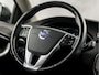 Volvo V40 Cross Country 1.6 T4 Luxury Sport 180Pk Automaat (PANORAMADAK, NAVIGATIE, LEDER, MEMORY SEATS, CAMERA, STOELVERWARMING, XENON, GETINT GLAS, KEYLESS, NIEUWSTAAT)