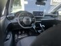 Peugeot 208 1.2 Turbo 100 Business | Navigatie | Parkeercamera/-sensoren | Apple Carpay/Android Auto | Full LED | Cruise Control | DAB | Airco | Getint glas |