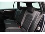 Volkswagen Golf Variant 1.5 TSI Highline Business R Panoramadak, LED, Camera, Virtual Cockpit, Trekhaak