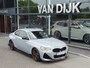 BMW 2-Serie Coupé M240i xDrive High Exe M sportpakket Harman/Kardon Motorsporttechniek pakket ADA Led Vol milltek 20''LM Velgen