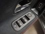 Mercedes-Benz A-klasse 180 Business Solution AMG - Apple Carplay/Android Auto - Stoelverwarming - Sfeerverlichting - Alcantara/Leder